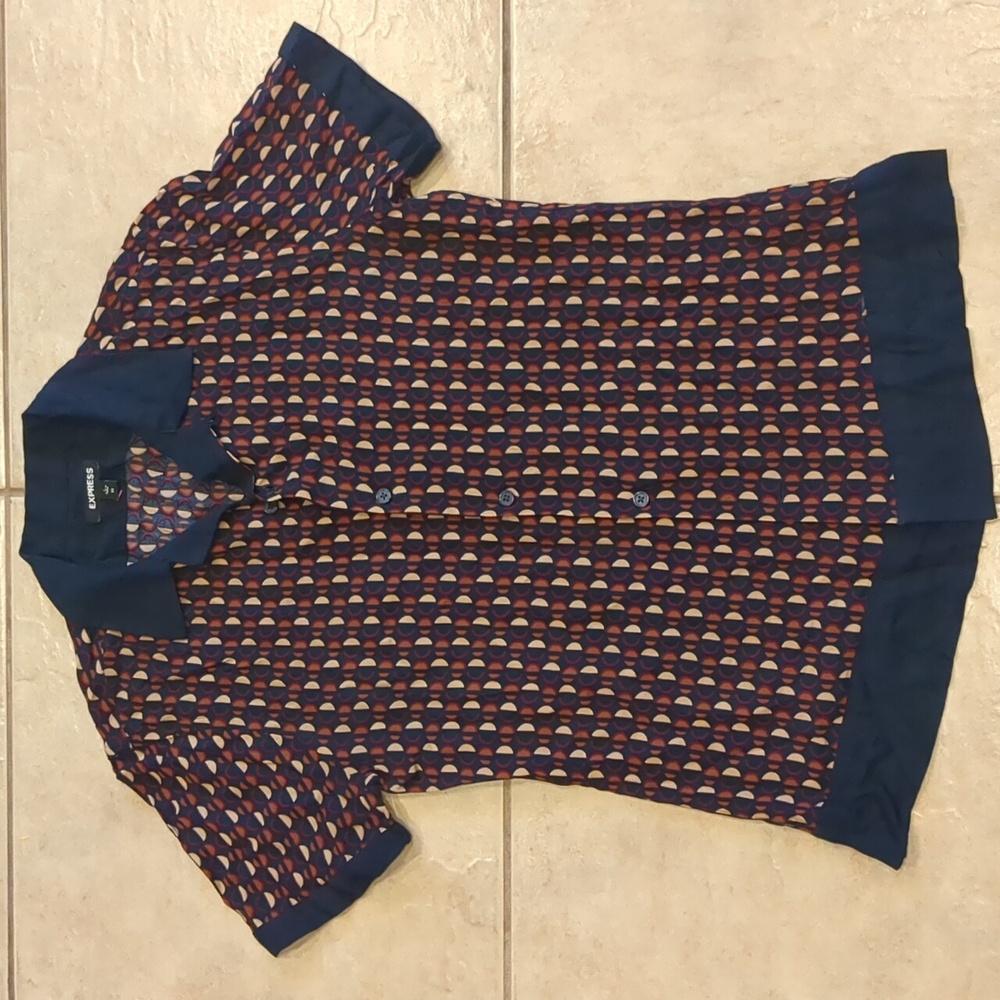 EXPRESS Short Sleeve Collared Retro Style Printed Blouse Size XS